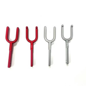 Realizamos recubrimiento por inmersión de herrajes de PVC, procesamiento de herrajes con recubrimiento superficial por inmersión, y procesamiento personalizado de recubrimiento por inmersión para acero inoxidable. - Product Image 1