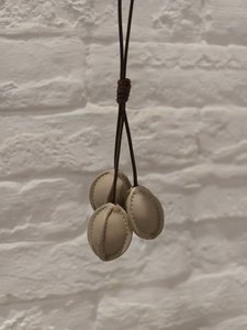 Porte-clés mousqueton en cuir PU fait main, durable, avec logo personnalisé imprimé en typographie, décoration mignonne, taille et couleur personnalisables, haute qualité - Product Image 6