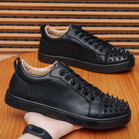 Baskets tendance pour hommes en cuir véritable, légères, imperméables, à lacets, avec rivets personnalisés, style urbain
