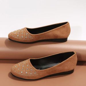 Le migliori vendite di fabbrica <span class=keywords><strong>scarpe</strong></span> eleganti e squisite da <span class=keywords><strong>donna</strong></span> abbaglianti e belle <span class=keywords><strong>scarpe</strong></span> basse da <span class=keywords><strong>donna</strong></span> con <span class=keywords><strong>borchie</strong></span> - Product Image 4