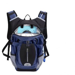 กระเป๋าเป้สะพายหลังสำหรับเดินป่า BSCI Factory Hiking Day Pack สำหรับผู้หญิงและผู้ชาย น้ำหนักเบา พร้อมฉนวนกันความร้อนและช่องใส่ขวดน้ำ เหมาะสำหรับการเดินป่า ปั่นจักรยาน วิ่ง และปีนเขา - Product Image 4