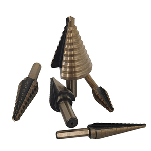 Juego de 5 brocas escalonadas HSS de titanio con vástago recto y revestimiento ámbar para metal, madera y plástico, con estuche de aluminio - Product Image 6