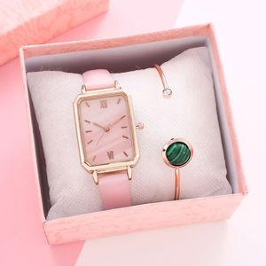 <span class=keywords><strong>Orologio</strong></span> al quarzo da <span class=keywords><strong>donna</strong></span> di nicchia Trendy da 30mm quadrante quadrato <span class=keywords><strong>verde</strong></span> da 16mm bracciale in pelle di lusso Set regalo perfetto per le donne - Product Image 3
