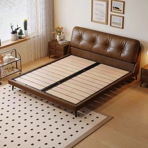 Offre Spéciale lit <span class=keywords><strong>en</strong></span> cuir marron avec <span class=keywords><strong>sommier</strong></span> <span class=keywords><strong>à</strong></span> <span class=keywords><strong>lattes</strong></span> bon support <span class=keywords><strong>pour</strong></span> le matelas 1.5m 1.8m lit avec <span class=keywords><strong>pieds</strong></span> <span class=keywords><strong>en</strong></span> métal - Product Image 4