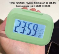 Horloge de table numérique intelligente LCD à piles, mini-réveil électronique pour enfants avec affichage de la température, calendrier hebdomadaire, minuteurs, date et fonction snooze