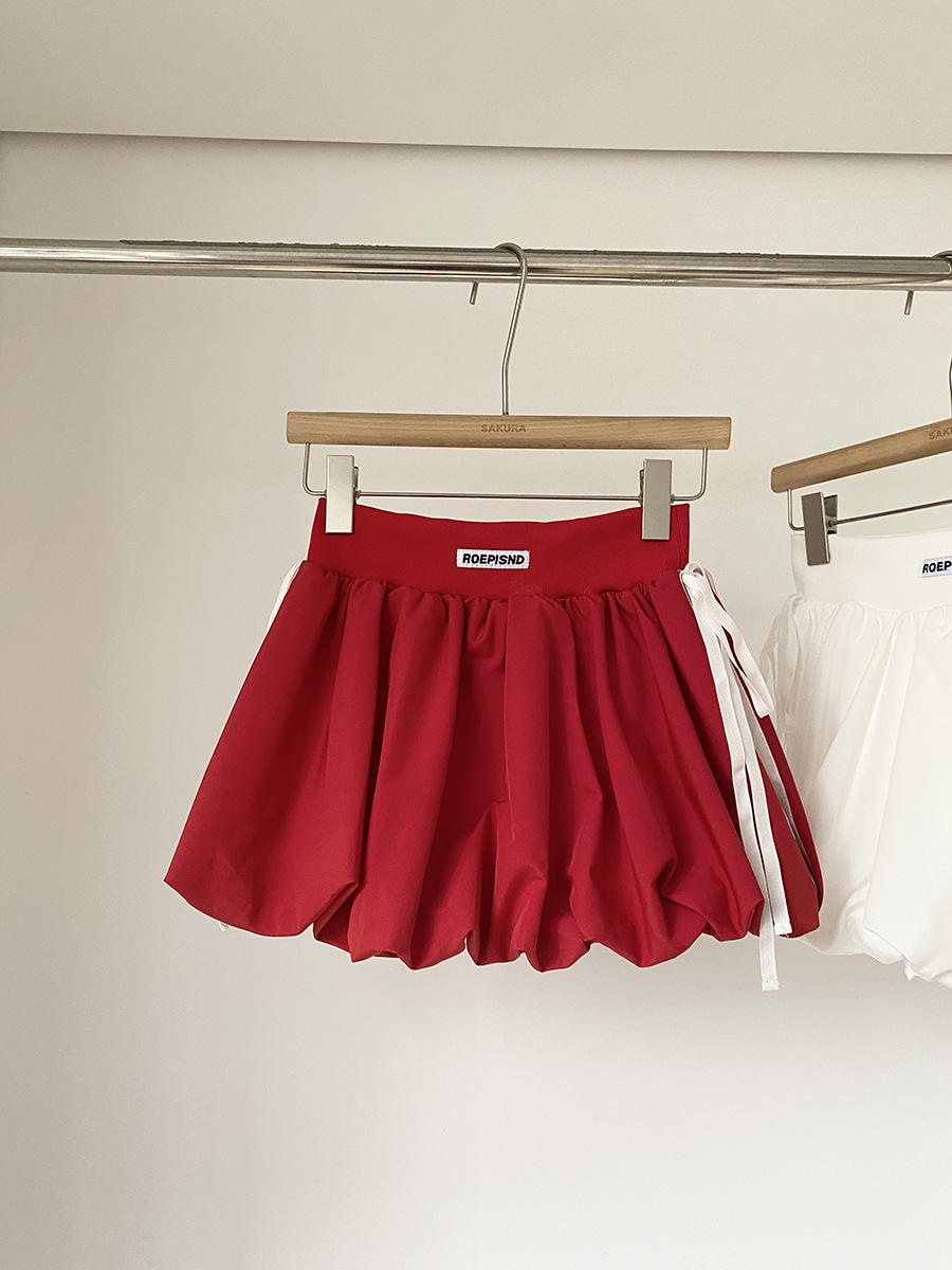 Z517ST04 Red skirt