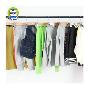 เสื้อผ้ามือสองที่เก็บเสื้อผ้ามือสองจากเกาหลี - Product Image 1