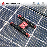 Robot de nettoyage de panneaux solaires à haute efficacité, télécommande, machine de nettoyage de panneaux photovoltaïques pour les fermes solaires commerciales et industrielles
