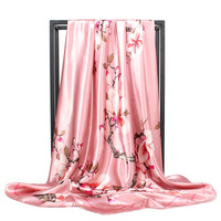 Selendang Sutra Persegi Motif Rantai Oranye Vintage 90cm, Syal Satin Besar untuk Hijab Muslim dan Pakaian Kantor