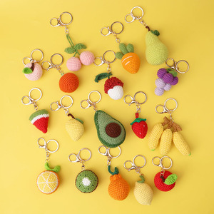 Llavero de Fruta Tejido a Crochet Hecho a Mano, Llavero de Cereza Tejido a Crochet, Frutas Hechas a Mano, Colgante de Fruta Tejido a Crochet - Product Image 1