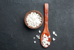 Sal de Mar Natural en Escamas para Sazonar Alimentos, Uso en Almacenamiento en Seco - Product Image 1