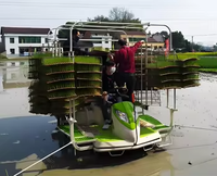 Le transplanteur de riz agricole automatique 2ZPY-13D actionné par le moteur avec l'engrenage offre la plantation séquentielle dans les rangées optimales
