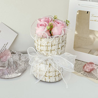 Cadeau pour la fête des enseignants pour petit ami petite amie meilleur ami Cadeau d'anniversaire Souvenir Mini bouquet de savon rose