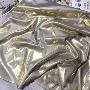 Tessuto in Velluto Satinato Lucido Stampato 100% Poliestere Anti-Pilling per Abiti da Sera, Costumi da Palcoscenico, Fodere e Borse per Ragazze - Product Image 2