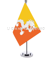 Drapeau de table personnalisé de haute qualité du Kenya, drapeau de bureau sur mesure avec mât et base pour la décoration de bureau, de maison et d'entreprise