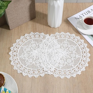 Cubiertas de Mesa Redondas de Algodón Blanco Tejidas a Crochet, 2 Piezas, Hechas a Mano, con Encaje, para Decoración Floral de Bodas - Product Image 3
