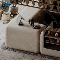Comptoir de bar à café en marbre avec vitrine de pâtisserie en verre, design 3D pour mobilier de café de luxe
