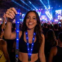 Longstargift Cordon LED promotionnel personnalisé en nylon durable, haute visibilité, clignotant, pour événements sportifs et événements promotionnels