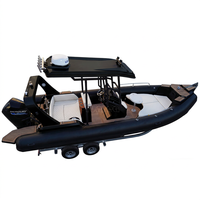 Bateau semi-rigide de luxe de 7,6 m (25 pi) avec coque en fibre de verre, toit rigide en Hypalon, options de moteur pour utilisation par les plongeurs