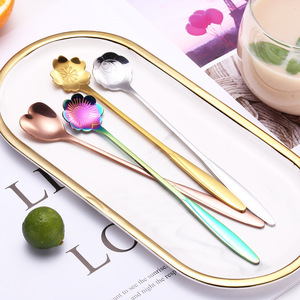 Cuillère à mélange de thé et de crème glacée en acier inoxydable, cuillère à Long manche en forme de fleur pour Souvenirs de mariage <span class=keywords><strong>cadeaux</strong></span> <span class=keywords><strong>d</strong></span>'invités - Product Image 3