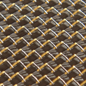 Tissu en fibre de carbone métallisé doré 3K, tissage uni, finition brillante 3K, épaisseur 0,3 mm, pour l'artisanat automobile et l'industrie - Product Image 1