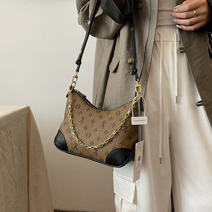 Tendance mode 2025 : Sacs à main pour femmes - Produits de luxe avec décorations en chaîne et pochettes multifonctions. 2847 - Product Image 4