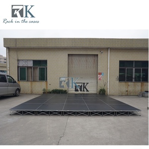 Plataforma de Escenario Plegable Portátil de Aleación de Aluminio Negra para Eventos al Aire Libre y Bodas - Product Image 2