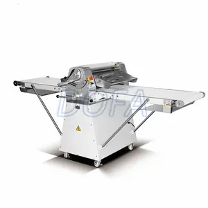 Verticale Commerciële Sheeter Machine 650 Mm Bakkerij Omkeerbare Deegsheeter Machine