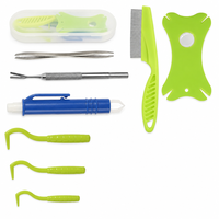 Kit de suppression des tiques tout-en-un avec étui de rangement, loupe, peigne à puces, crochets, stylo, pinces pour animaux de compagnie et humains, pour l'extérieur