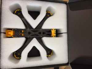 Estructuras de Drones de Fibra de Carbono de 5-6-7 Pulgadas con Placas CAM de Aleación de Aluminio Mecanizadas por CNC. Compatible con pilas de baterías de vuelo de 20x20/30.5x30.5. - Product Image 3