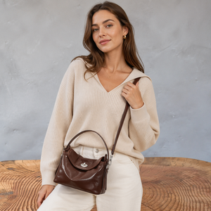 Petit sac bandoulière en cuir véritable pour femme, style vintage avec rabat à fermoir, mini sac à main avec poignée, logo personnalisé OEM, vente en gros - Product Image 5