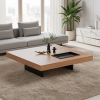 Table basse carrée minimaliste, plateau en marbre, cadre en bois massif, design moderne haut de gamme, grain de bois de noyer, pieds en acier carbone, rangement