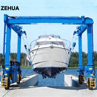 Lève-bateau mobile de 100 tonnes avec boîte de vitesses et composants de moteur contrôlés par PLC, sur pneus en caoutchouc