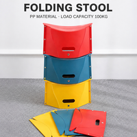 Chaise pliante portable légère en plastique avec fonction de transport, tabouret de rangement extérieur pour le camping, la pêche, les pique-niques et l'utilisation en jardin