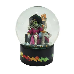 2024 New Arrivals Trending Skeleton King Snow Globe Resin Halloween Desk Decoration Kids' Souvenir And Gift