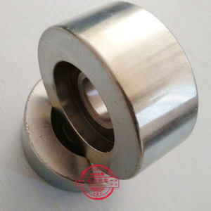 Rouleau de guidage pour main courante d'escalator 70*30*6204 en acier inoxydable, roue de pression pour courroie, roue de guidage électrostatique en acier - Product Image 1