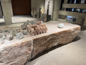 Brésil Krystallus cristal Quartzite personnalisé <span class=keywords><strong>salle</strong></span> <span class=keywords><strong>de</strong></span> <span class=keywords><strong>bain</strong></span> vanité 30 pouces évier unique Quartzite intérieur décor à la maison pour projet <span class=keywords><strong>de</strong></span> Villa - Product Image 3