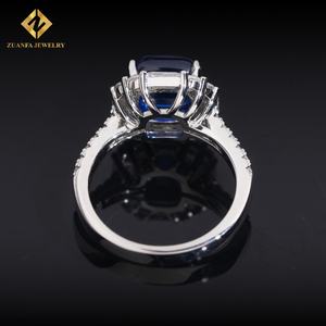 Anillo de Compromiso Rectangular de Plata de Ley 925 con Diamante Azul VVS de Alta Calidad para Mujer, Regalo - Product Image 4
