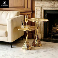 Ensemble de tables d'appoint modernes en forme de feuille d'or, tables d'appoint en métal poli, table d'appoint créative pour la décoration de la maison et des hôtels
