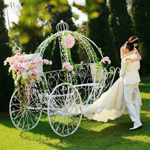 Decorazioni per Matrimoni, Sfondo per Cerimonie, Grande Carrozza Bianca da Principessa Reale con Cavalli, Carrozza di Cenerentola - Product Image 1