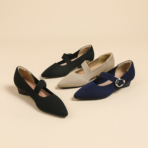 स्टाइलिश बुना हुआ पैर कम एड़ी के जूते - Product Image 2