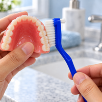 Brosse à dents à double tête antidérapante à poils durs pour le nettoyage des prothèses dentaires, conception personnalisée pour la vente en gros de brosses à dents invisibles