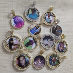 Custom <b>Iced</b> <b>Out</b> Memory Pendants Necklace Hip Hop Custom Photo Locket Picture Pendant Photo Pendant With Picture - Product Image 4