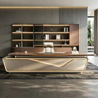 Bureau de direction en L moderne de luxe européen avec éclairage LED et armoire latérale, design en bois pour immeuble de bureaux commercial