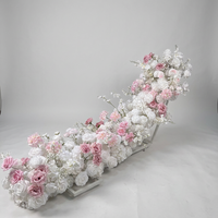 DKB - Chemin de table en fleurs artificielles de luxe personnalisé avec un design de guirlande florale pour la décoration de fête - Fournisseur en gros