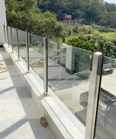 Balustrade moderne sans cadre en aluminium à profil en U avec verre trempé pour villa, hôtel, hôpital, balcon, terrasse, escalier extérieur