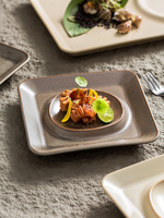 Ensembles de vaisselle en porcelaine Simple nordique pour restaurant plats modernes assiette en céramique en relief créative