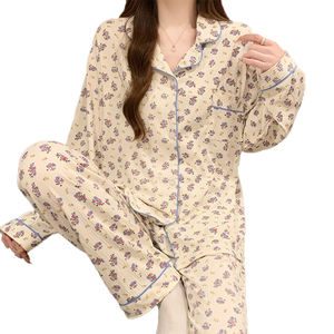 Милый мультяшный длинный рукав с принтом молочного шелка, удобные брюки с лацканами, кардиган, женская домашняя пижама - Product Image 1