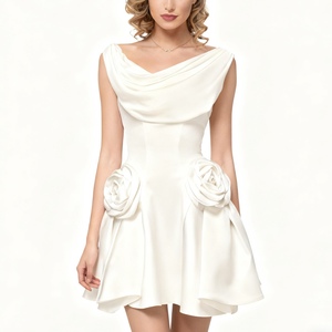 Vestidos de Verano para Mujer, Nuevo Estilo Elegante con Diseño Floral Plisado y Cuello Halter - Product Image 4