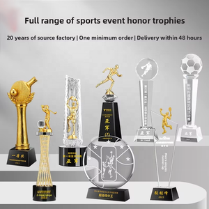 Trofeo in Cristallo di Alta Qualità Personalizzabile con Logo, Vendita Diretta dalla Fabbrica, per Competizioni Sportive e Commemorazioni - Product Image 1